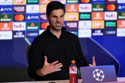 世界杯外围APP -争议拉满！埃泽倒地算不算点球？欧足联回应，阿尔特塔直接炸了